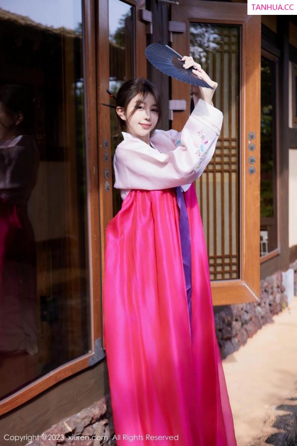 tina_甜仔  [XiuRen]高清写真图 2023.10.18 No.7522 tina_甜仔 济州岛旅拍第4张图片